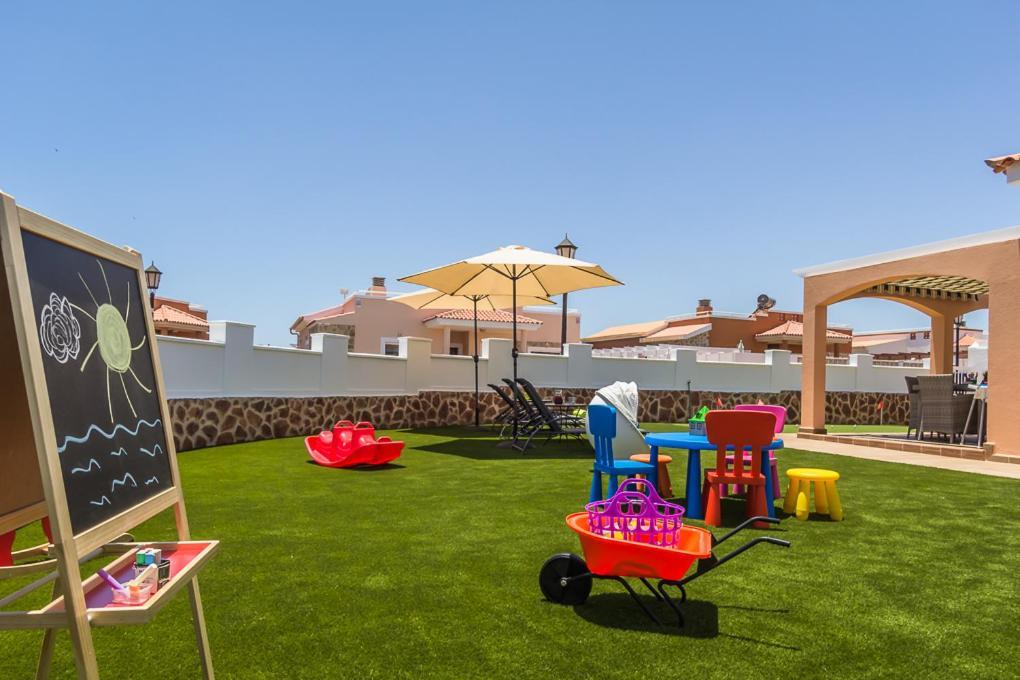 Perfect For Family Holidays With Private Pool, Near Beach And Golf- Villa Ashley Costa De Antigua Esterno foto