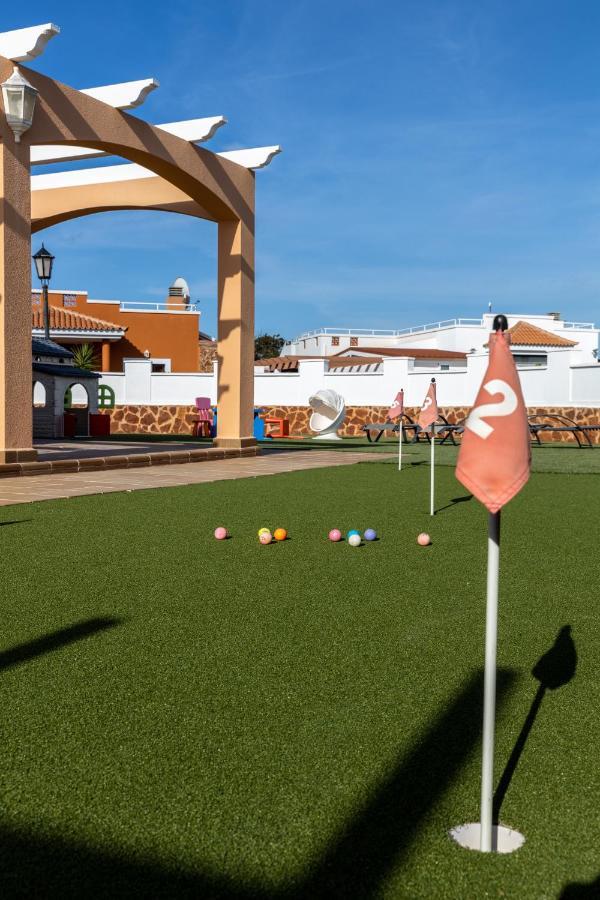 Perfect For Family Holidays With Private Pool, Near Beach And Golf- Villa Ashley Costa De Antigua Esterno foto